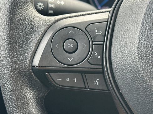 Certified 2025 Toyota RAV4 LE AWD/4WD image 37