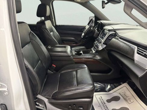 Used 2019 GMC Yukon XL SLT w/ Open Road Package RWD image 22