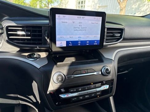 Used 2020 Ford Explorer XLT w/ Equipment Group 202A AWD/4WD image 16