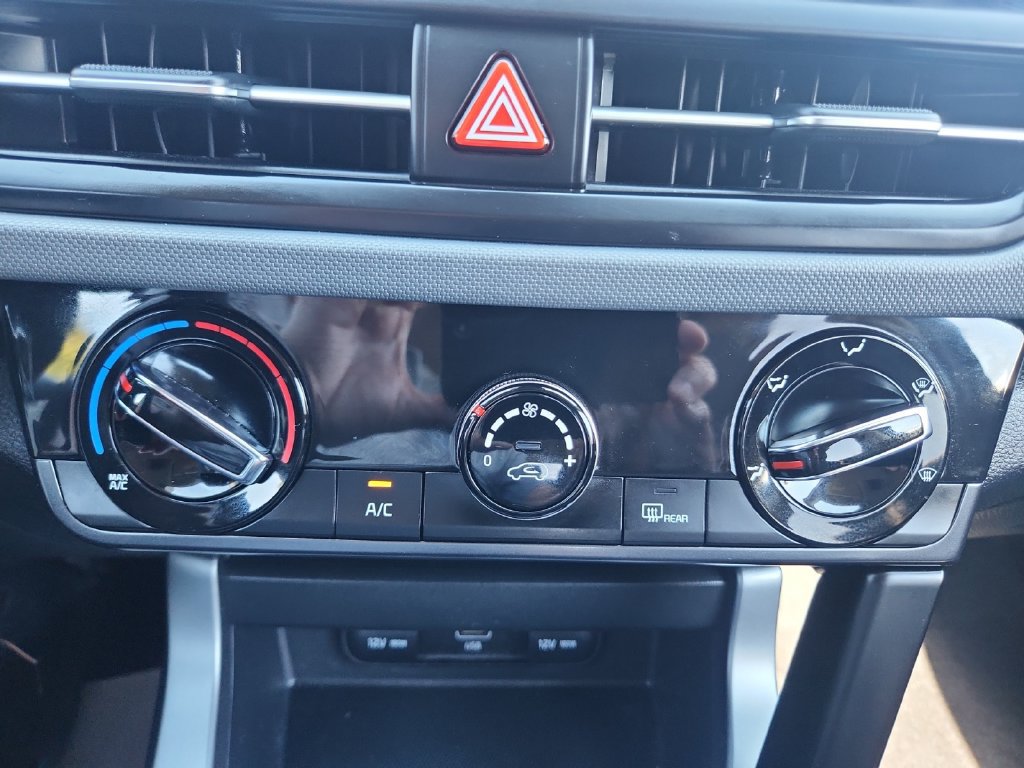 Certified 2024 Kia Seltos LX AWD/4WD image 23