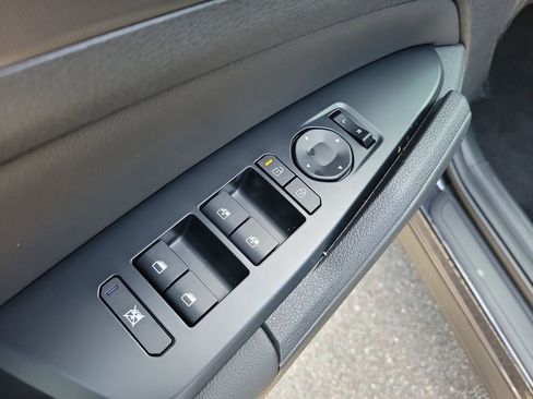 New 2026 Kia Sportage EX FWD image 22