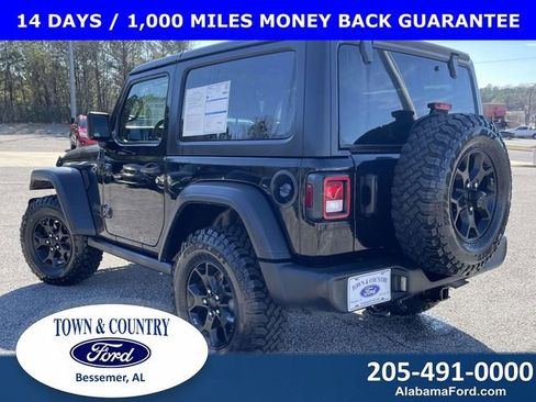 Used 2021 Jeep Wrangler Willys image 5