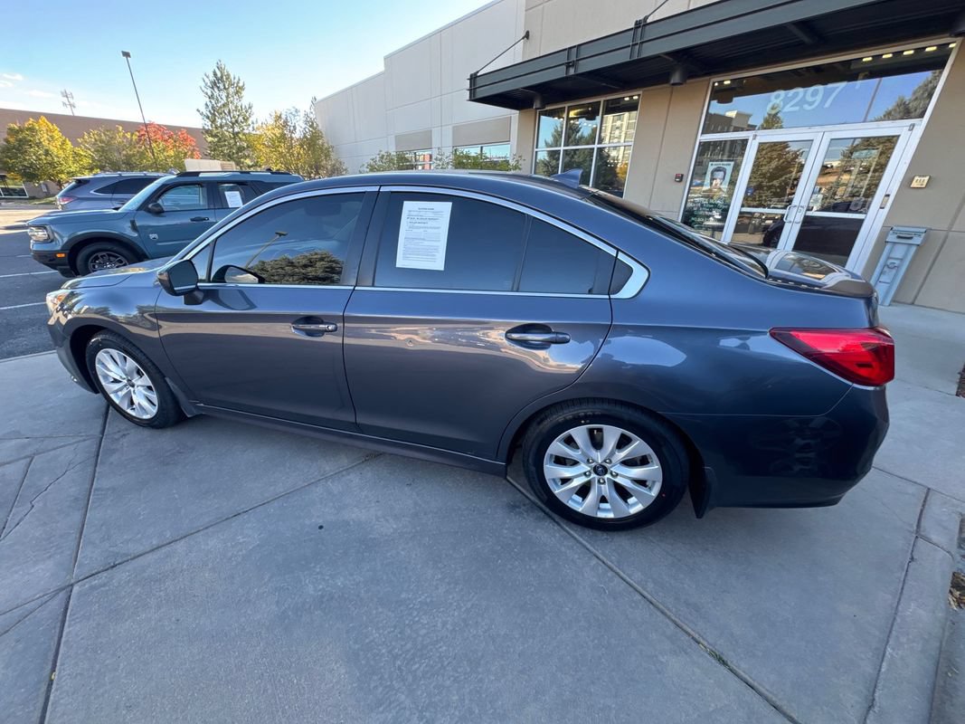 Used 2017 Subaru Legacy 2.5i Premium w/ Popular Package #1 AWD/4WD image 9