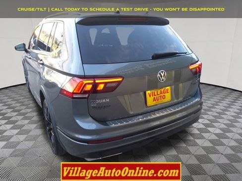 Used 2020 Volkswagen Tiguan SE R-Line image 11