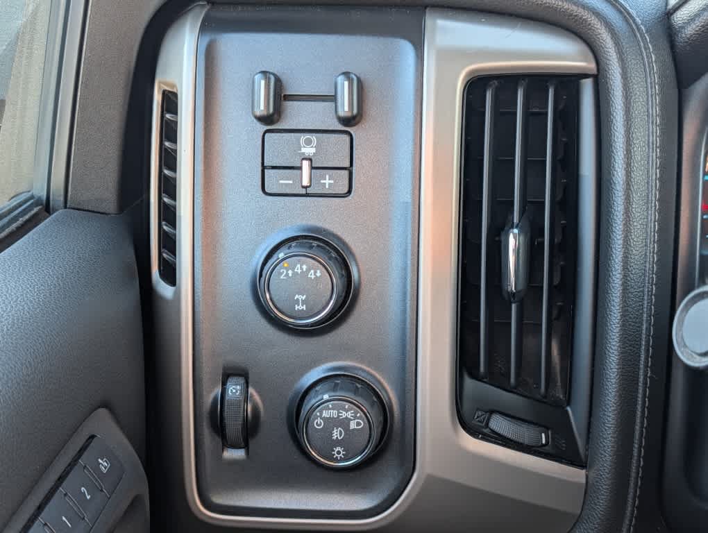 Used 2019 GMC Sierra 3500 Denali w/ Duramax Plus Package AWD/4WD image 24