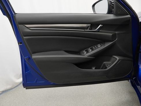 Used 2022 Honda Accord Sport image 35