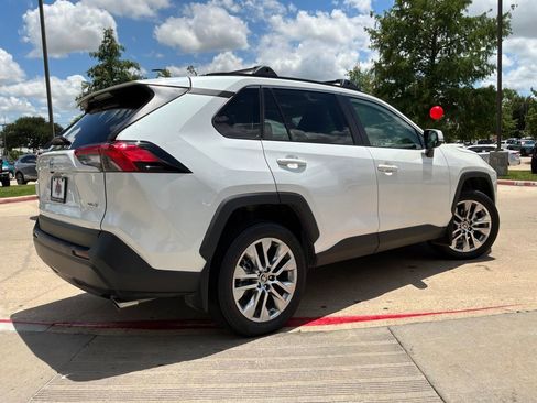 Used 2024 Toyota RAV4 XLE Premium FWD image 6