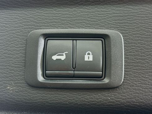 Used 2024 Mitsubishi Outlander SE image 30