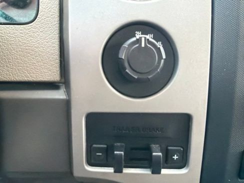 Used 2010 Ford F150 XLT AWD/4WD image 23