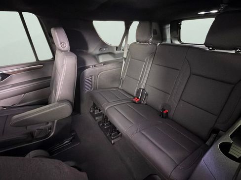 Certified 2025 Chevrolet Suburban LT w/ Comfort Package RWD image 28