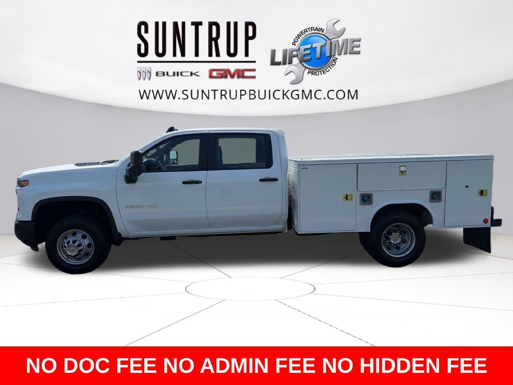 Used 2025 Chevrolet Silverado 3500 W/T AWD/4WD image 3