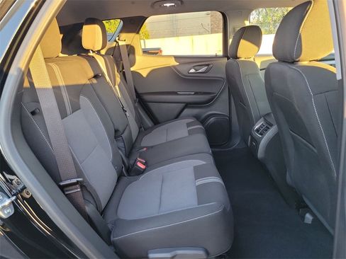 Used 2025 Chevrolet Blazer LT w/ Convenience Package image 25