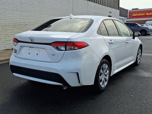 Used 2020 Toyota Corolla LE image 6