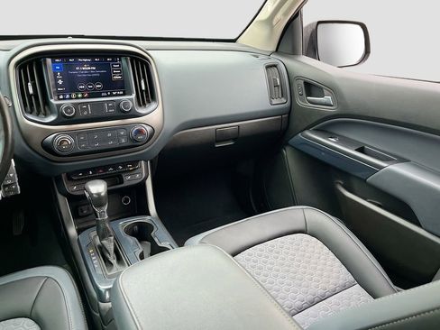 Used 2022 Chevrolet Colorado Z71 image 23