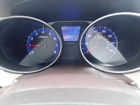 Used 2012 Hyundai Tucson GLS AWD/4WD image 4