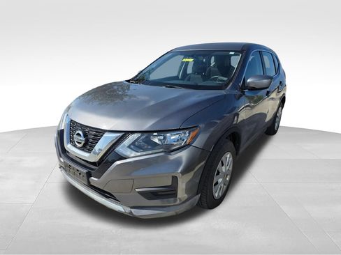 Used 2017 Nissan Rogue S AWD/4WD image 1