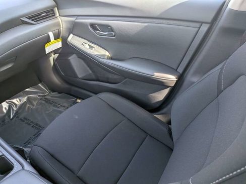 Certified 2025 Nissan Sentra S image 9