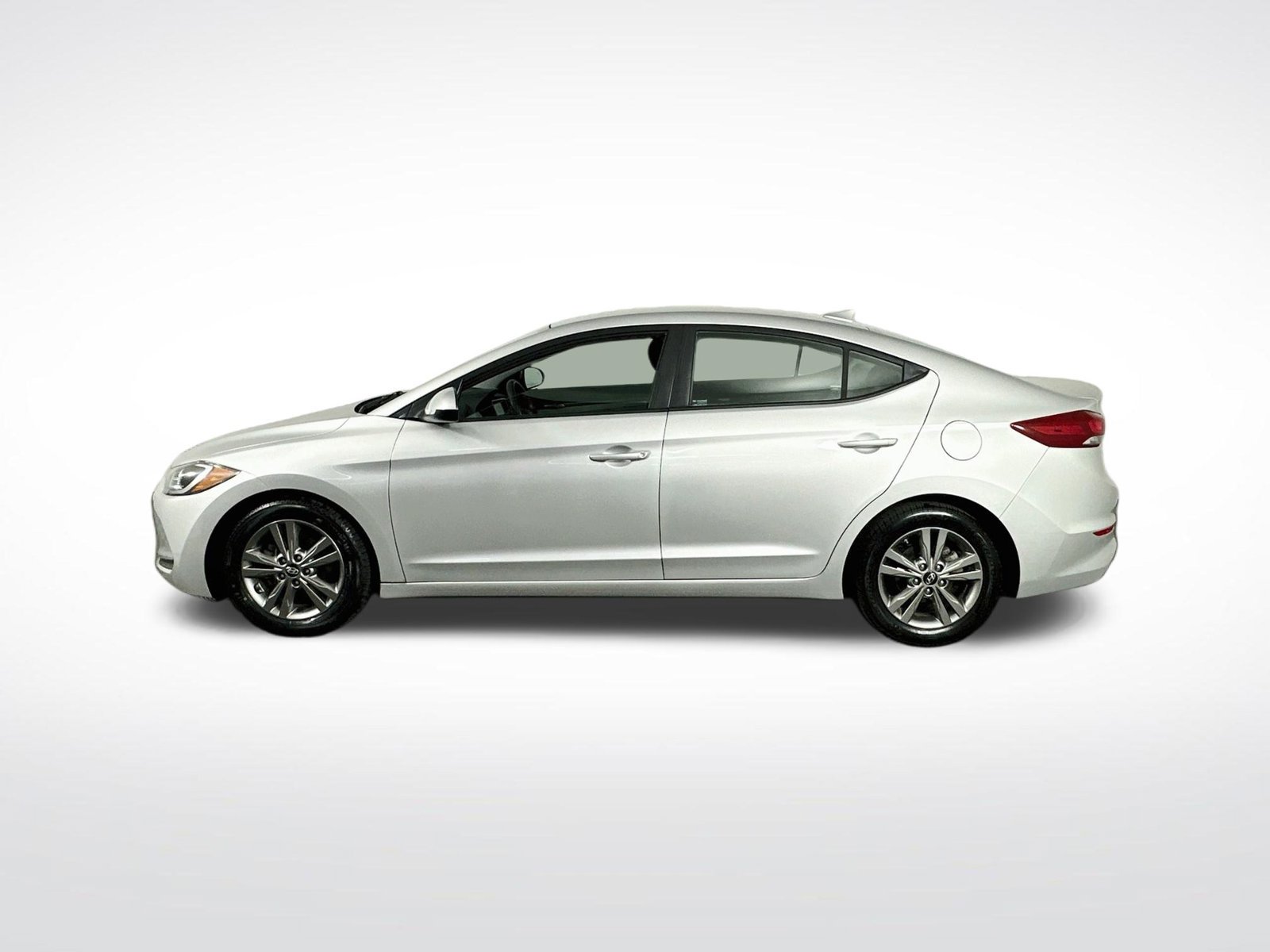 Used 2018 Hyundai Elantra SEL FWD image 5
