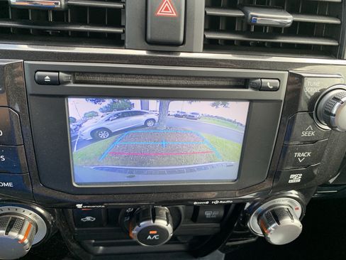 Used 2019 Toyota 4Runner TRD Off-Road Premium AWD/4WD image 25
