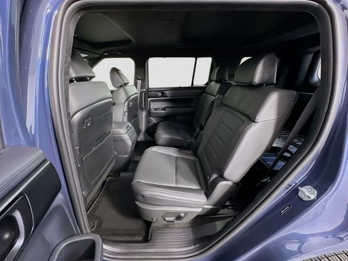 New 2026 Hyundai Santa Fe Calligraphy FWD image 17