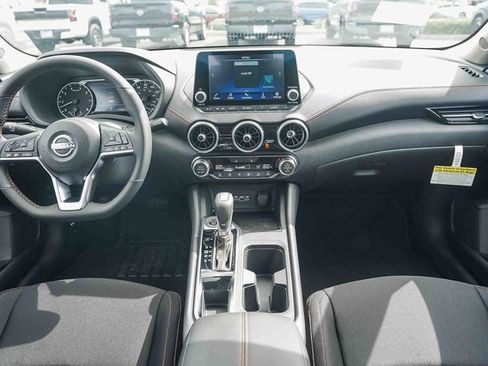 New 2025 Nissan Sentra SR image 13