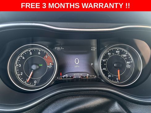 Used 2020 Jeep Cherokee Limited AWD/4WD image 16