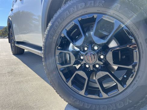 New 2026 Nissan Armada PRO-4X w/ Captain's Chari Seat Package image 8