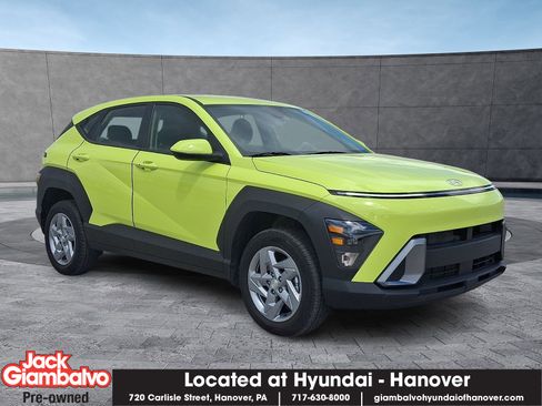 Certified 2025 Hyundai Kona SE AWD/4WD image 1