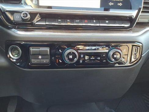 Used 2025 Chevrolet Silverado 1500 LT image 22