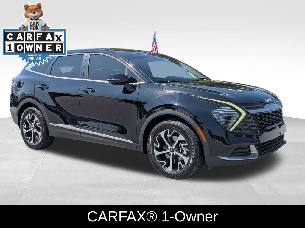 Used 2024 Kia Sportage EX FWD image 2