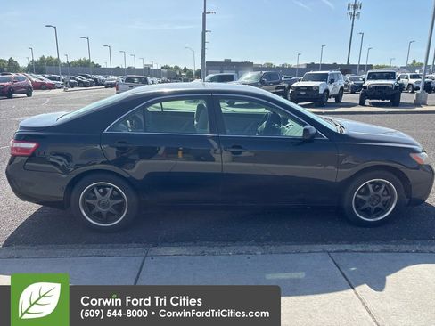Used 2007 Toyota Camry LE FWD image 9