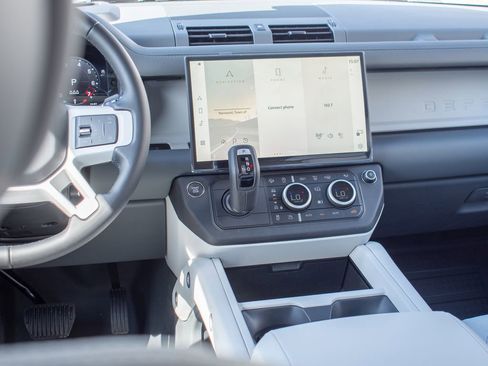 New 2026 Land Rover Defender 110 X-Dynamic SE AWD/4WD image 20