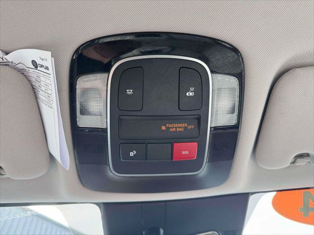 Used 2024 Hyundai Sonata SEL FWD image 32