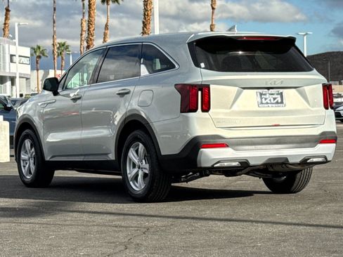 New 2026 Kia Sorento LX image 5