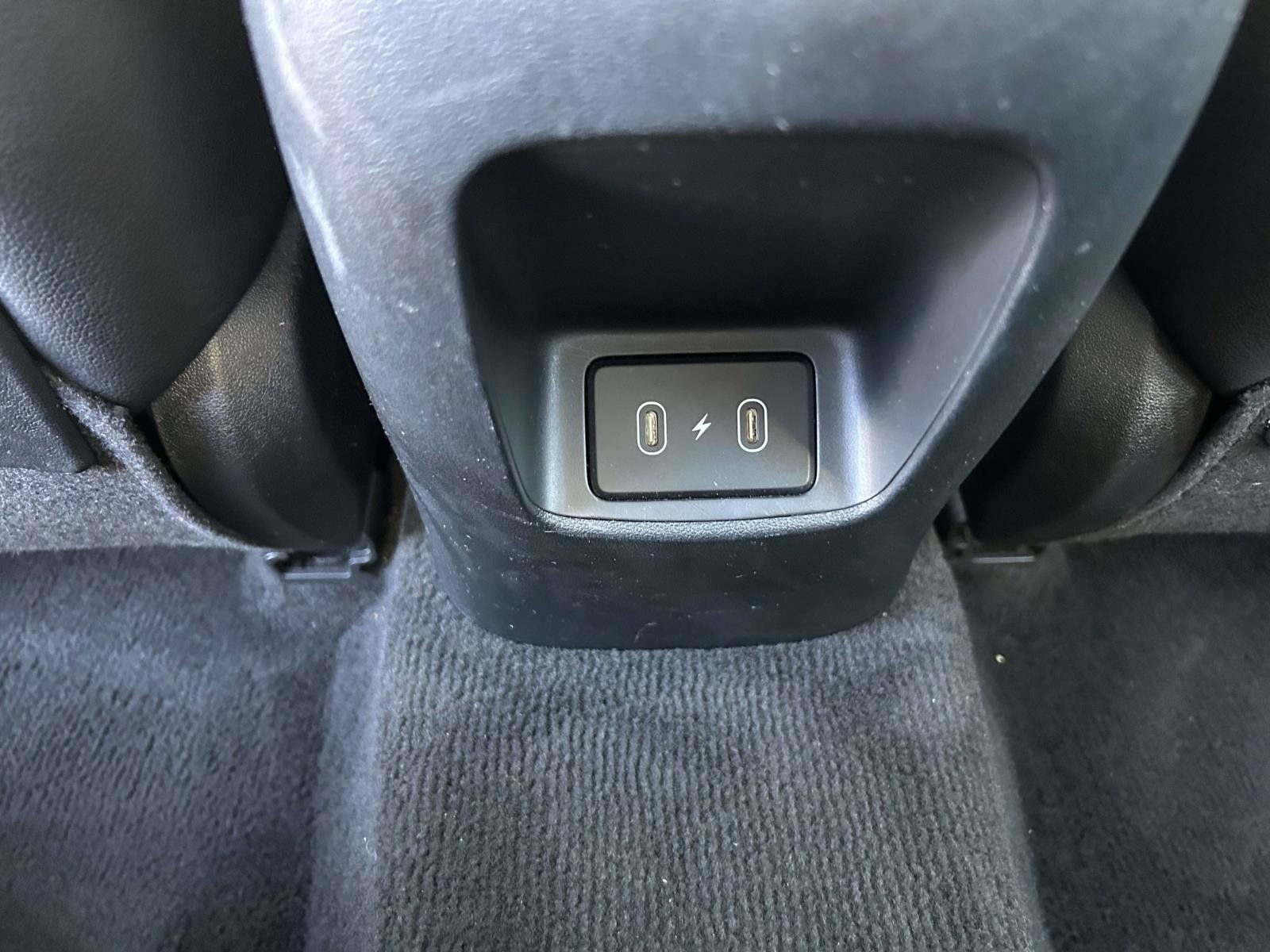 Used 2025 Hyundai Elantra Limited FWD image 20