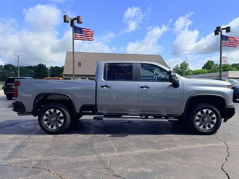 Used 2024 Chevrolet Silverado 2500 Custom w/ Snow Plow Prep/Camper Package AWD/4WD image 8