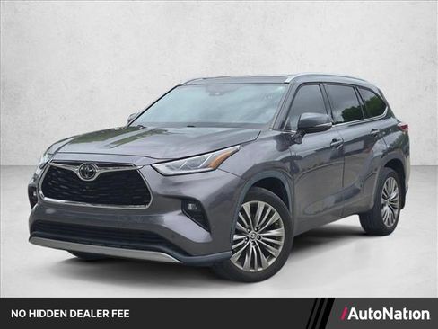 Used 2021 Toyota Highlander Platinum AWD/4WD image 1