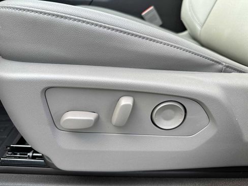 Used 2024 GMC Sierra 1500 SLT w/ SLT Premium Plus Package image 12