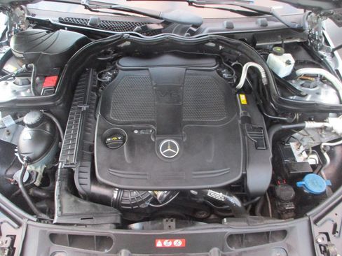 Used 2013 Mercedes-Benz C 300 4MATIC Sedan image 14