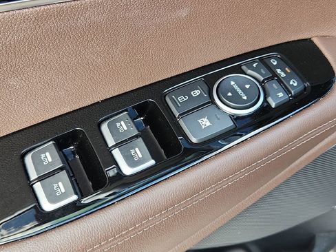 Used 2020 Kia Sorento SX image 19