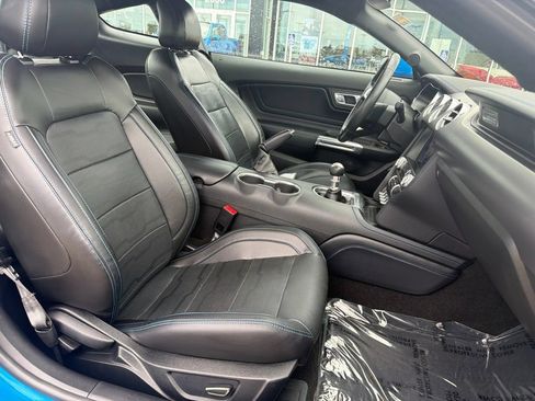 Used 2019 Ford Mustang GT Premium w/ Equipment Group 401A RWD image 19