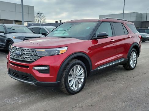 Certified 2023 Ford Explorer Limited w/ Equipment Group 301A image 8