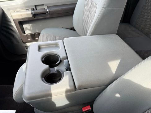 Used 2016 Ford F250 XLT w/ XLT Premium Package image 14