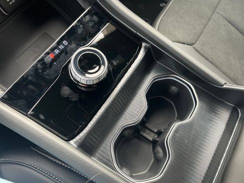 New 2025 Jeep Grand Cherokee Altitude AWD/4WD image 18