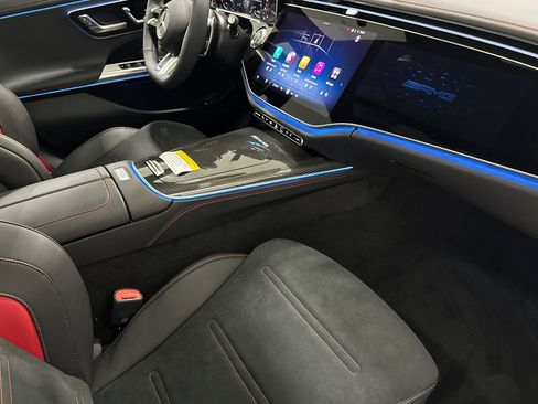 New 2026 Mercedes-Benz E 53 AMG e 4MATIC Sedan image 14