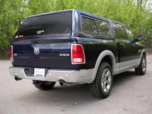 Used 2017 RAM 1500 Laramie AWD/4WD image 7