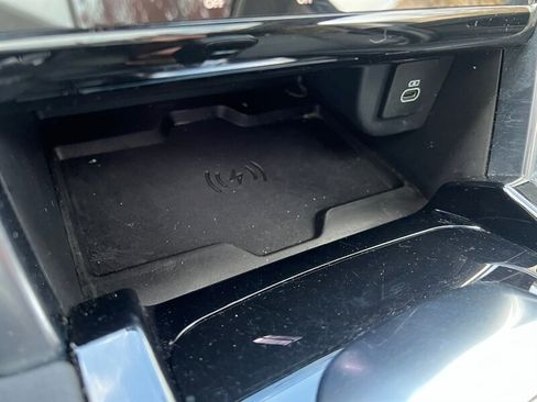 Used 2023 Land Rover Discovery Sport S image 43