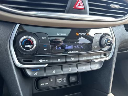 Used 2020 Hyundai Santa Fe Limited AWD/4WD image 33