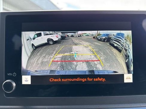 Used 2025 Toyota Tacoma TRD Off-Road image 32