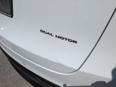Used 2020 Tesla Model Y Long Range AWD/4WD image 8